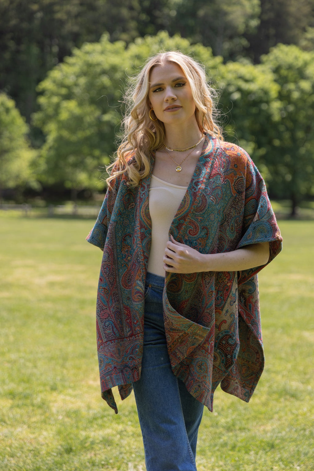 Saachi Regal Rococo Poncho